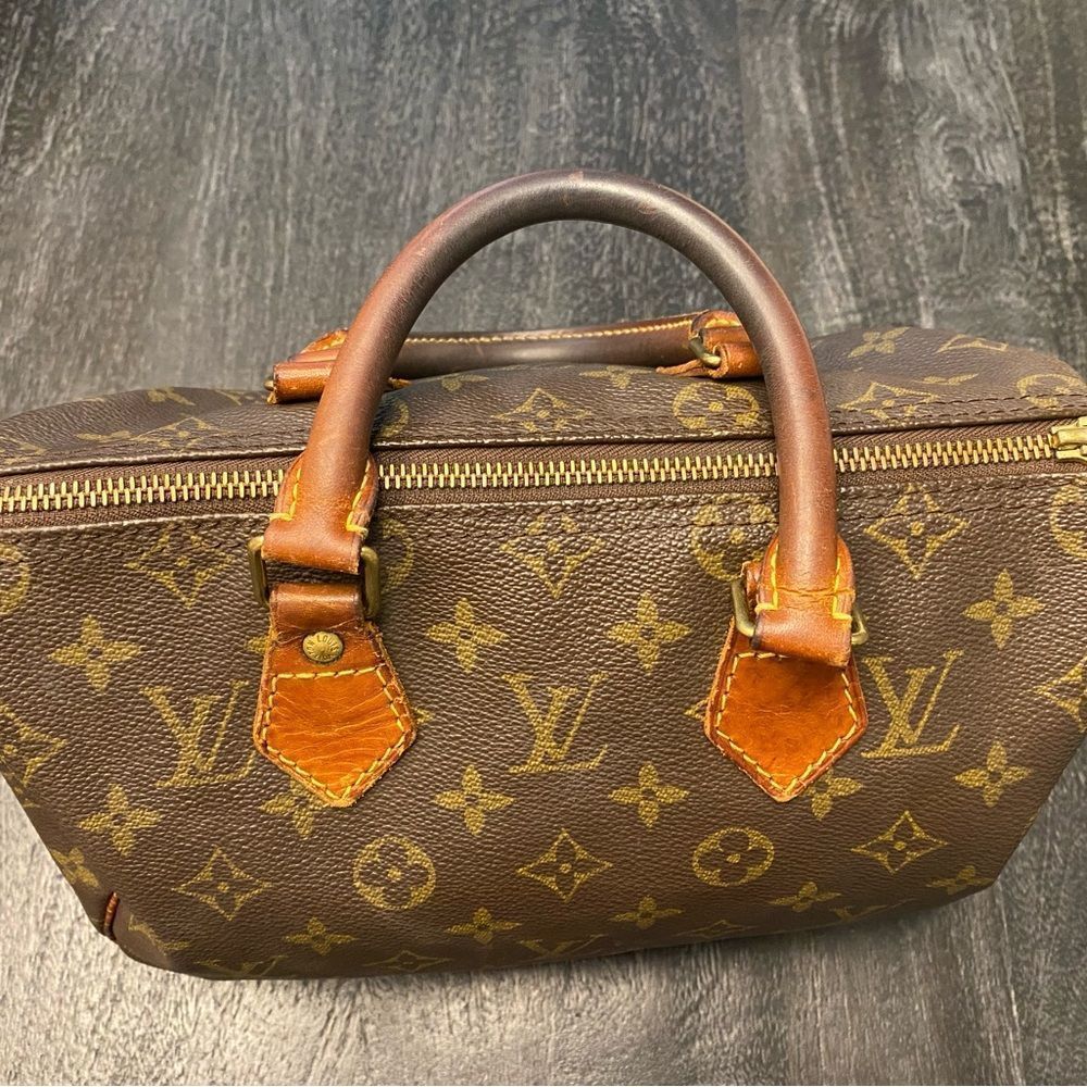 Louis Vuitton Speedy 25